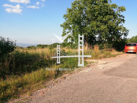 Лозен. Парцел за застрояване на затворен комплекс. - 0