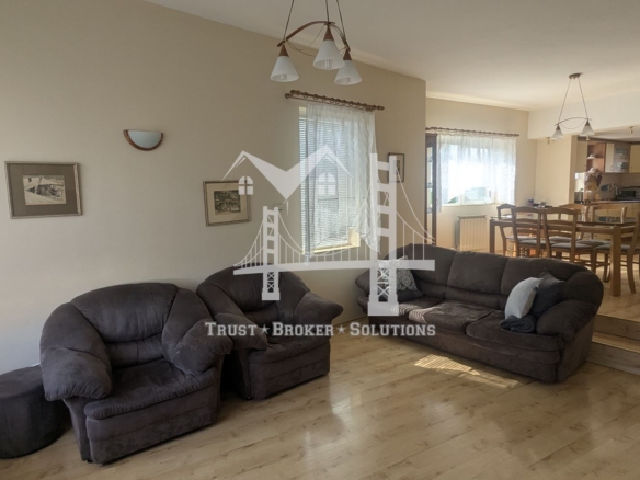 Банкя Михайлово, обзаведена и ремонтирана къща - 0