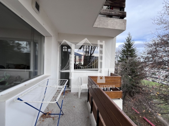 Младост 2, тристаен апартамент, до метро - 0