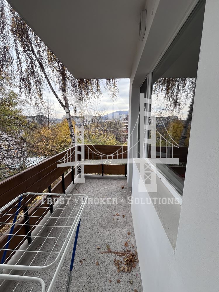 Младост 2, тристаен апартамент, до метро - 0