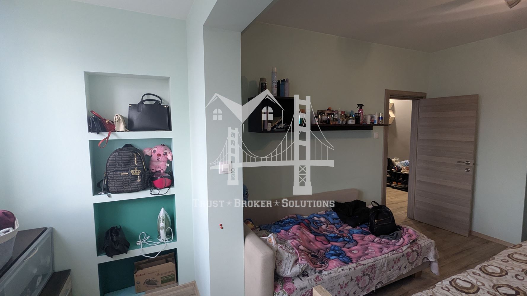 Надежда 1, двустаен обзаведен апартамент - 0