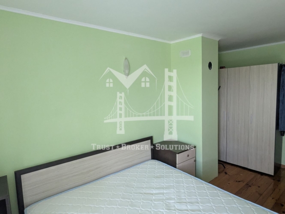 Банкя Михайлово, обзаведена и ремонтирана къща - 0