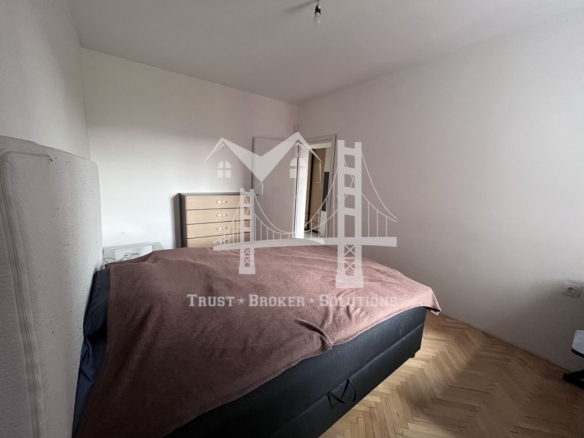 Младост 2, тристаен апартамент, до метро - 0