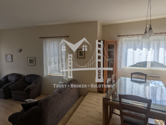 Банкя Михайлово, обзаведена и ремонтирана къща - 0