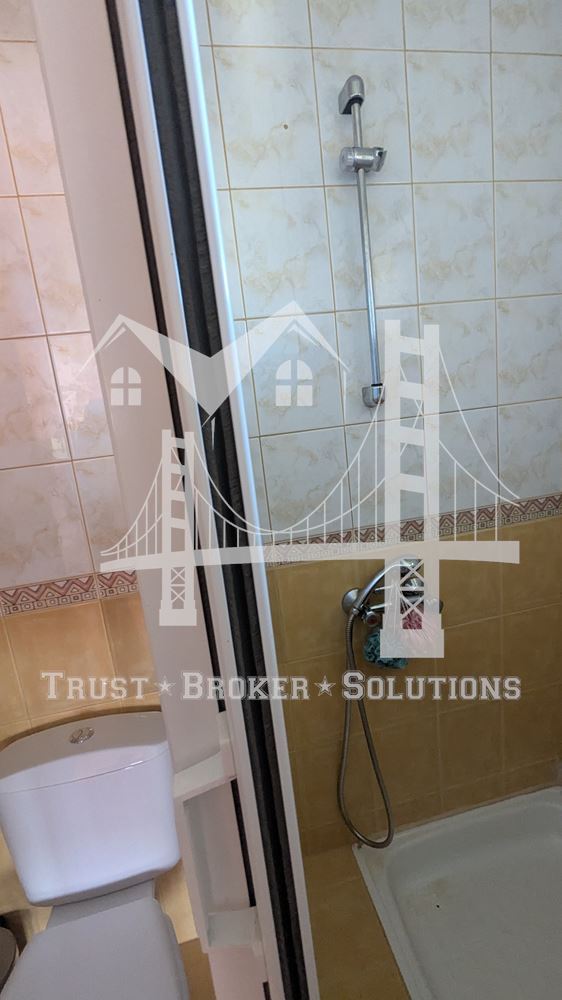 Банкя Михайлово, обзаведена и ремонтирана къща - 0