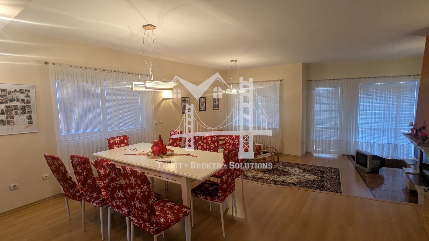 Банкя Михайлово, обзаведена и ремонтирана къща - 0