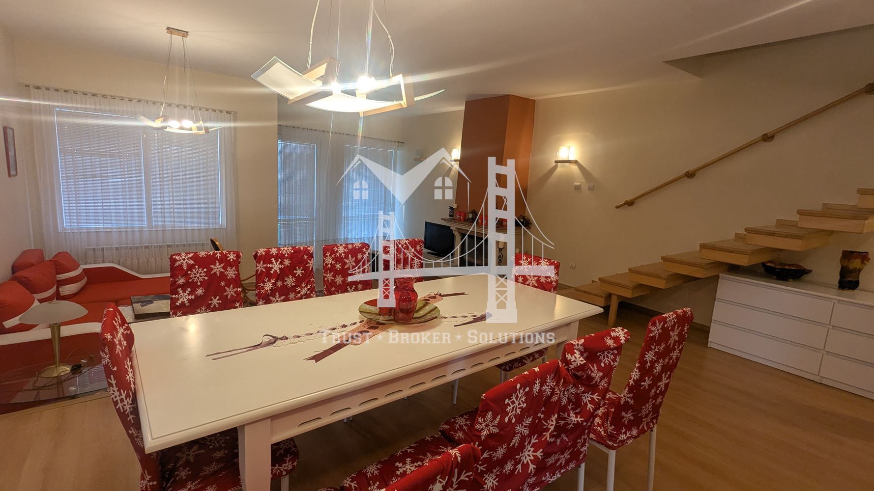 Банкя Михайлово, обзаведена и ремонтирана къща - 0