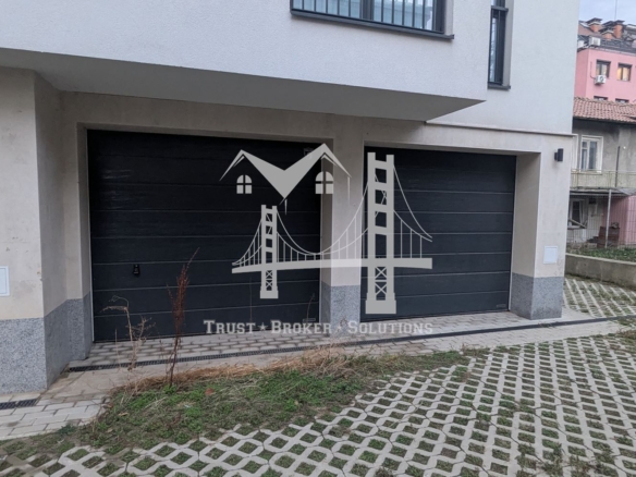 Кръстова вада, гараж на партерно ниво - 0