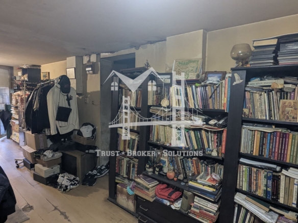 Редута, гараж преустроен на двустаен апартамент - 0