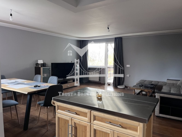 Младост 2, тристаен апартамент, до метро - 0