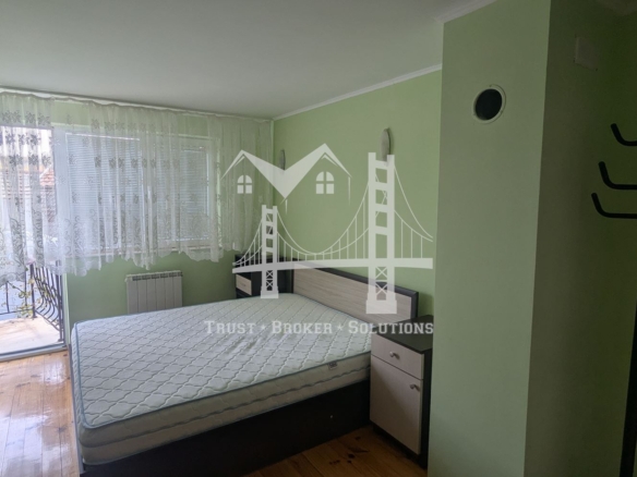 Банкя Михайлово, обзаведена и ремонтирана къща - 0