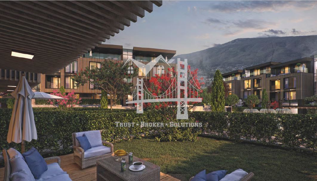 Бистрица, мезонет (тристаен апартамент) в затворен новостроящ се комплекс с двор - 0