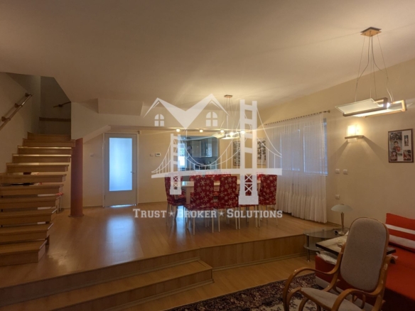 Банкя Михайлово, обзаведена и ремонтирана къща - 0