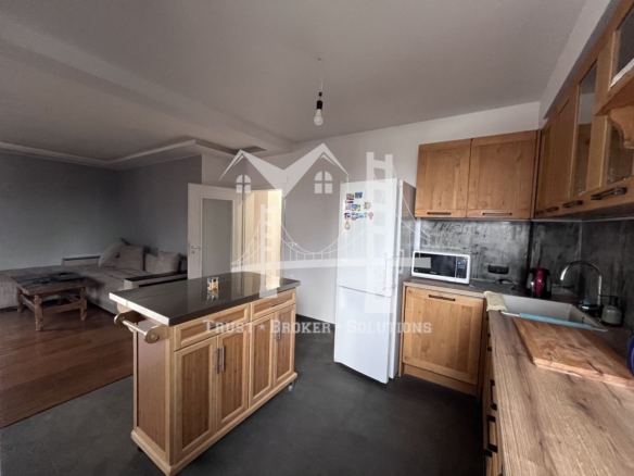 Младост 2, тристаен апартамент, до метро - 0