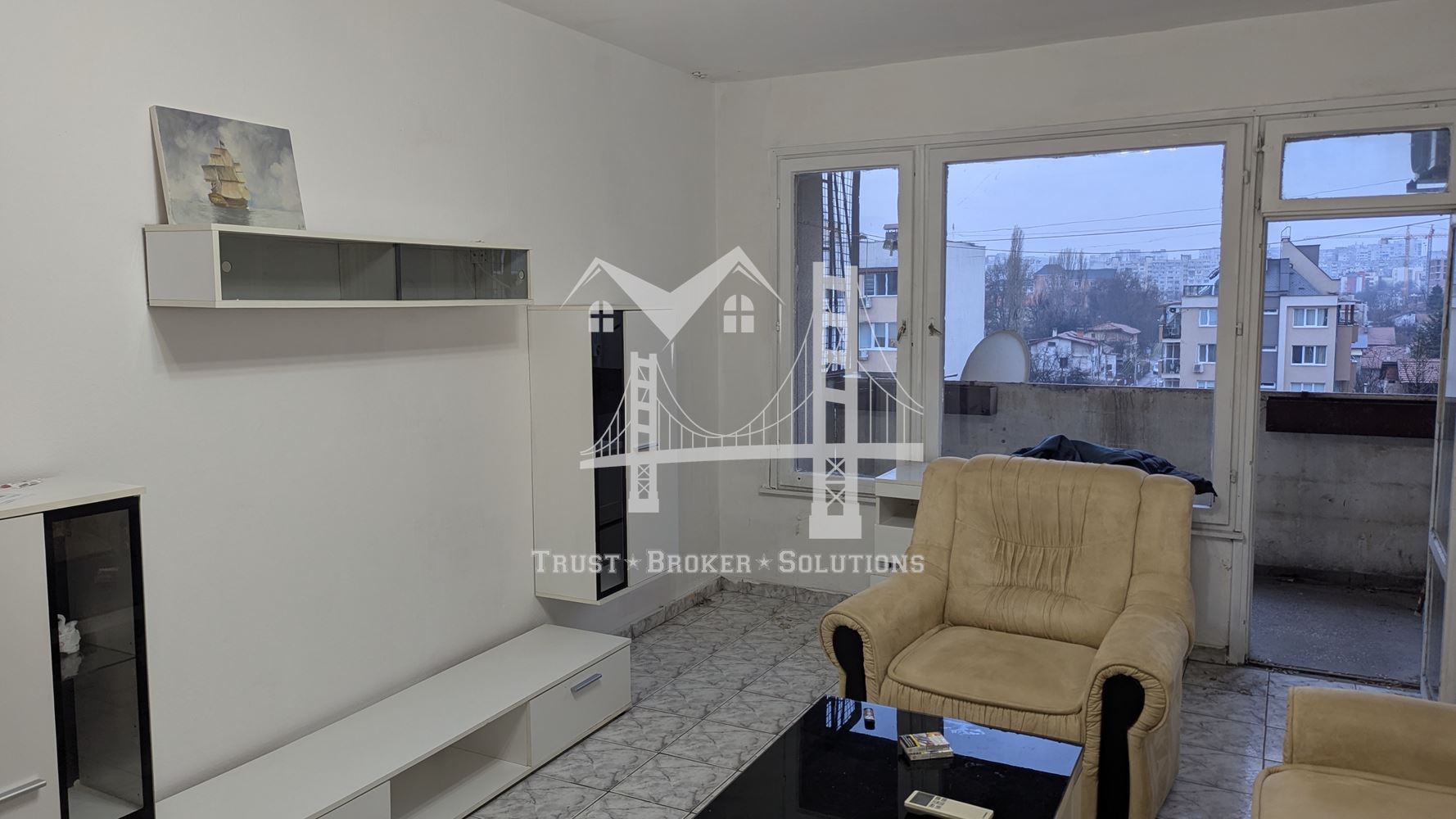 Модерно Предградие, двустаен обзаведен апартамент - 0