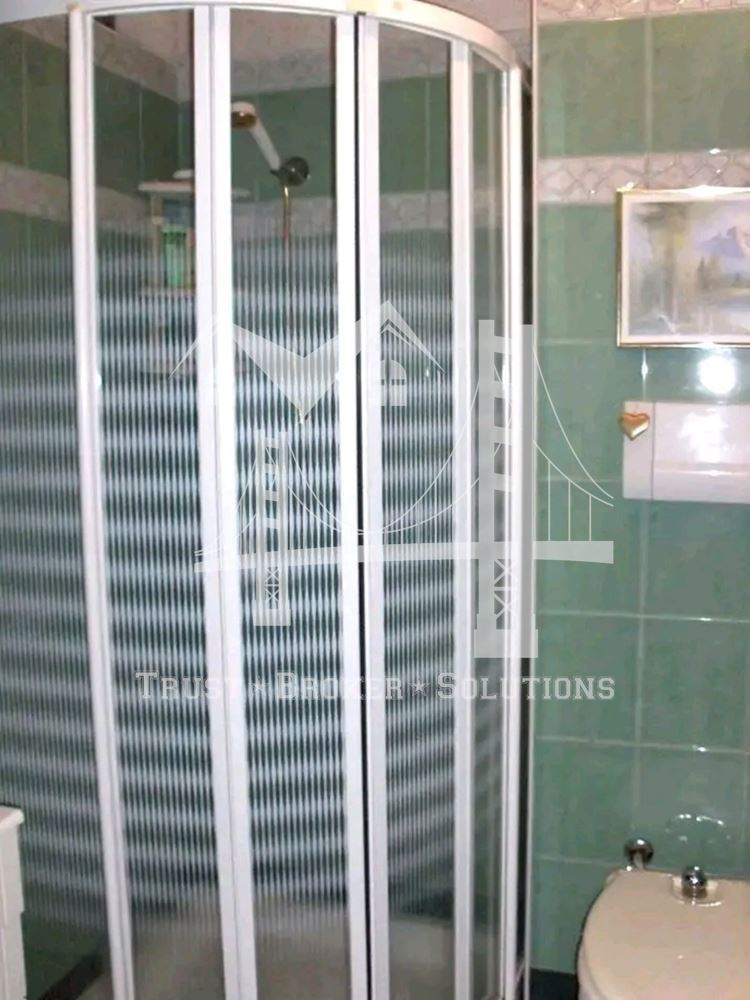 Оборище, двустаен апартамент в близост до парк "Заимов" - 0