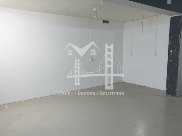 Витоша, в близост до бул."Симеоновско шосе" и бул."Филип Кутев" - 0