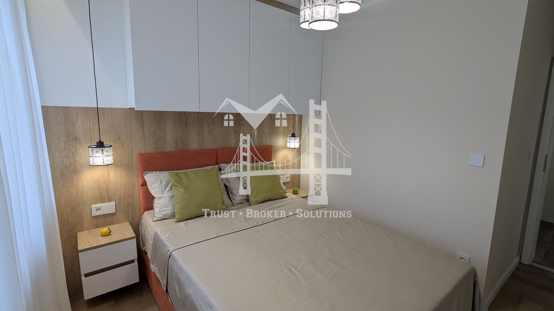 Оборище, два двустайни апартаменти готови за отдаване или за живеене - 0