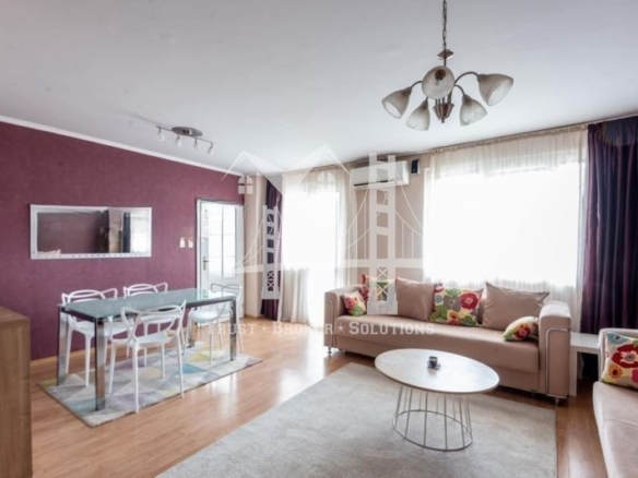 Младост 4, тристаен апартамент в близост до парк - 0