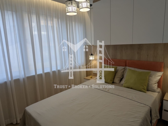 Оборище, четиристаен обзаведен апартамент с паркоместа - 0