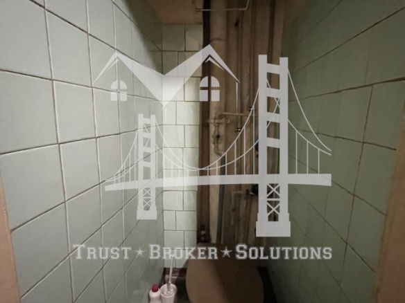 Гоце Делчев, тристаен апартамент в близост до училище - 0