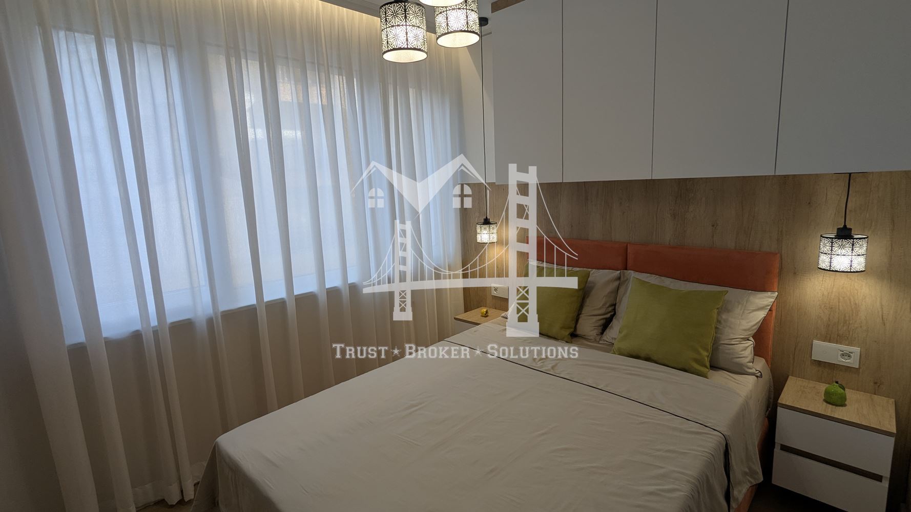 Оборище, два двустайни апартаменти готови за отдаване или за живеене - 0