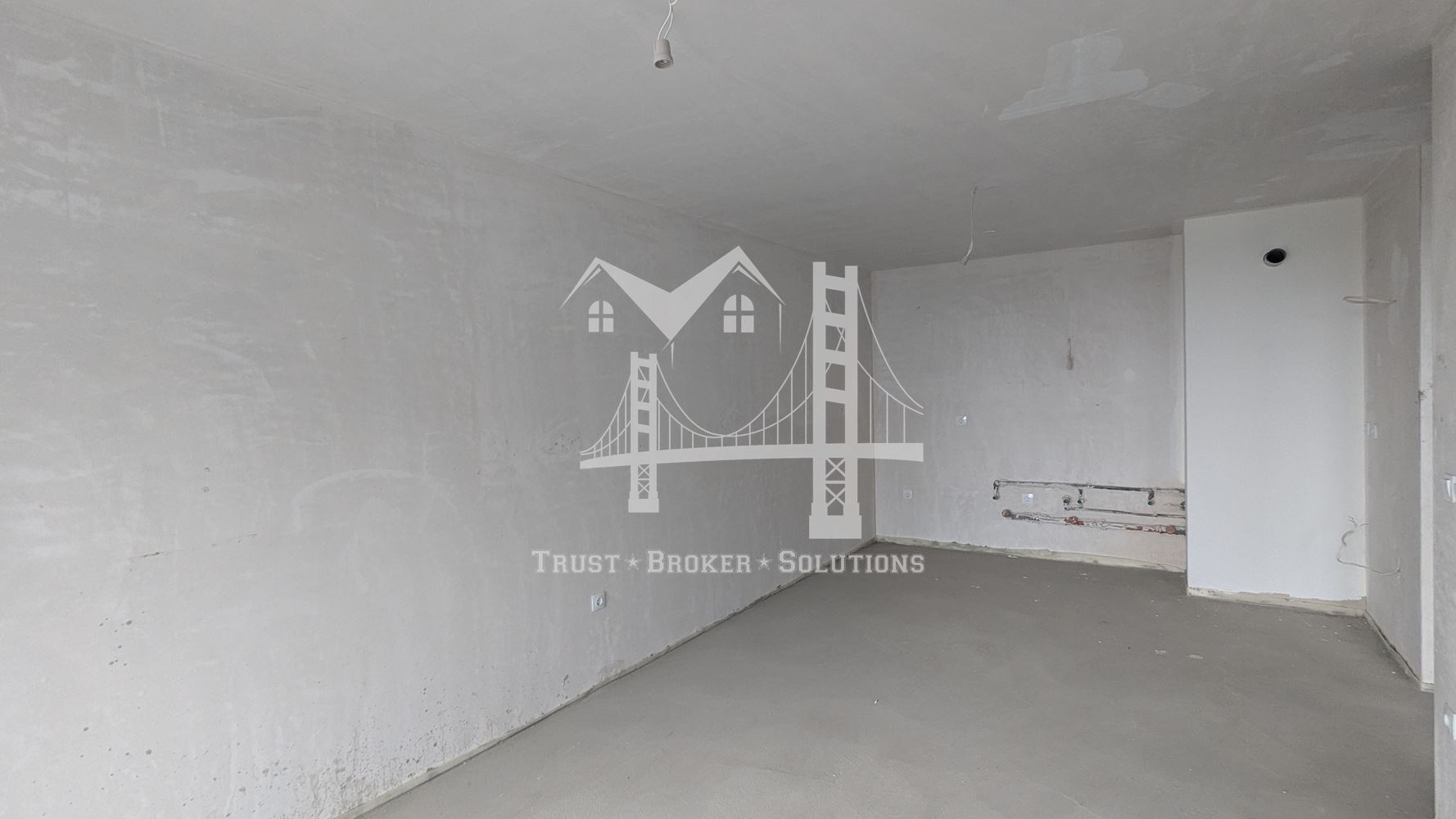 Център, 3-стаен в Capitol Residence с акт 16 и паркомясто. До метро - 0