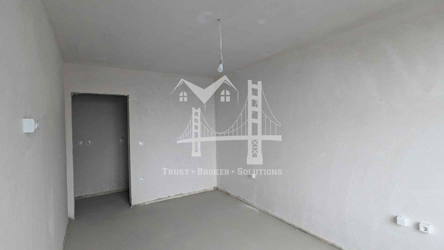 Център, 3-стаен в Capitol Residence с акт 16 и паркомясто. До метро - 0