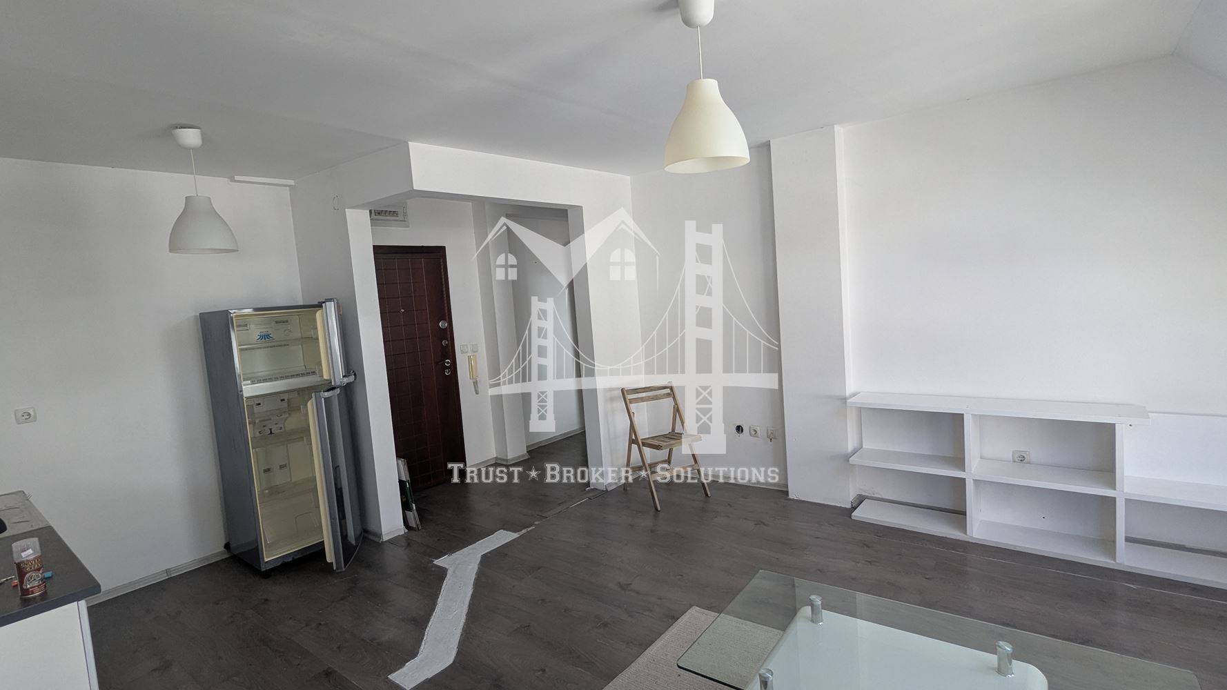 Витоша, двустаен апартамент в сграда с акт 16 - 0