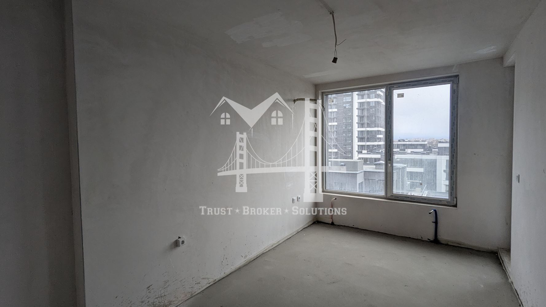 Център, 3-стаен в Capitol Residence с акт 16 и паркомясто. До метро - 0