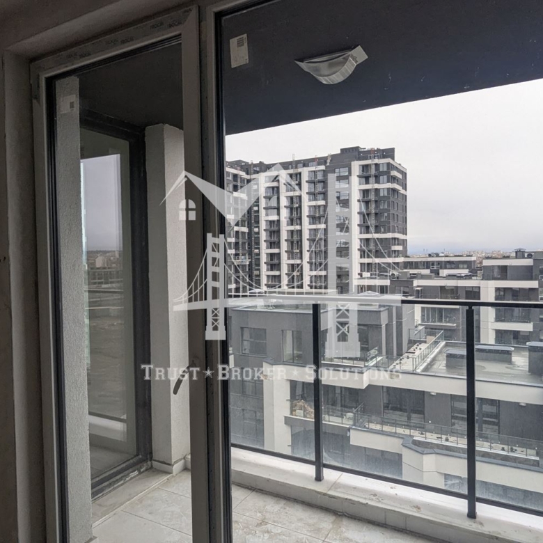 Център, 3-стаен в Capitol Residence с акт 16 и паркомясто. До метро - 0