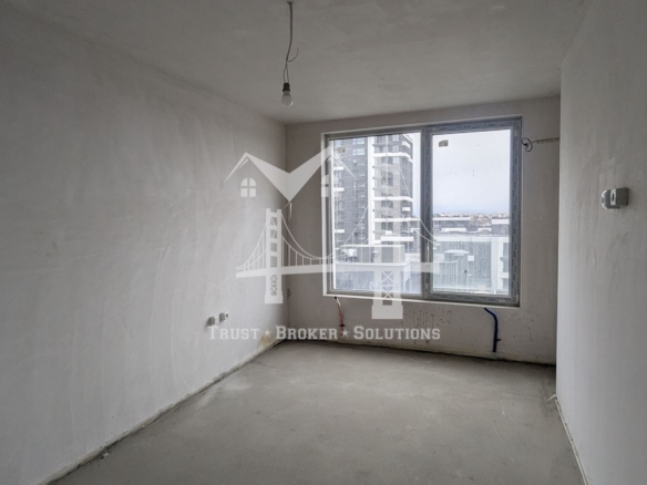 Център, 3-стаен в Capitol Residence с акт 16 и паркомясто. До метро - 0