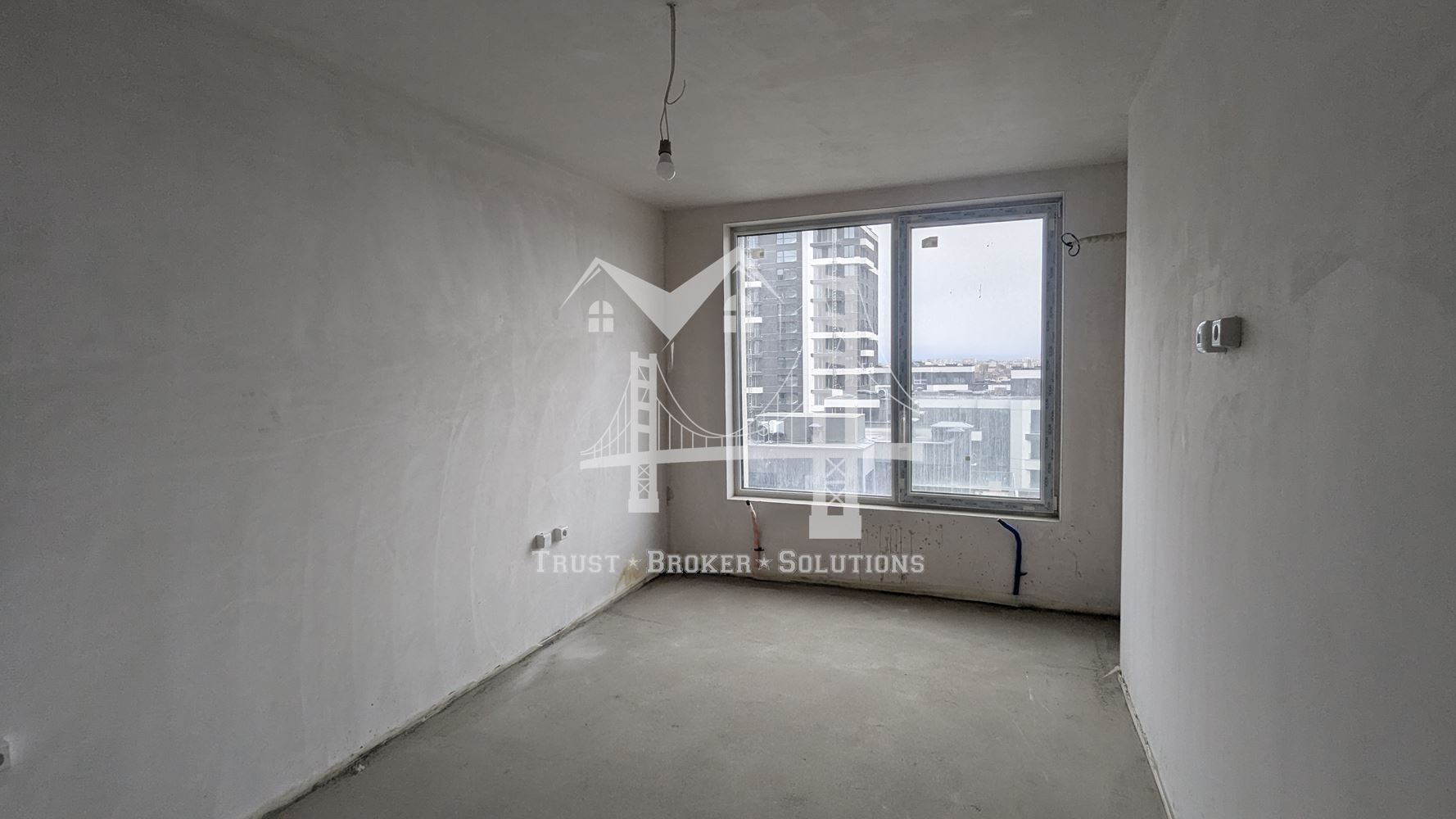 Център, 3-стаен в Capitol Residence с акт 16 и паркомясто. До метро - 0