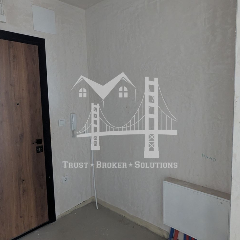 Център, 3-стаен в Capitol Residence с акт 16 и паркомясто. До метро - 0