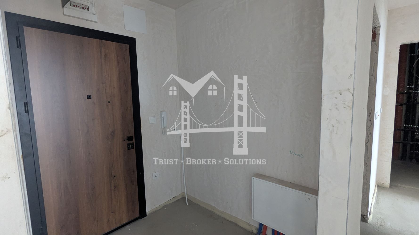 Център, 3-стаен в Capitol Residence с акт 16 и паркомясто. До метро - 0