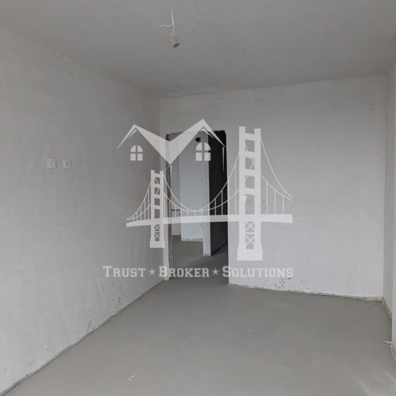 Център, 3-стаен в Capitol Residence с акт 16 и паркомясто. До метро - 0