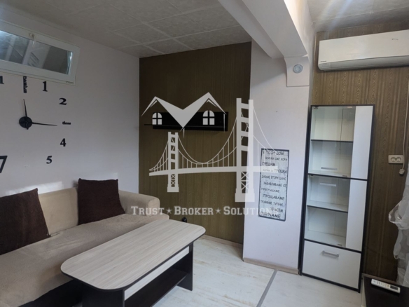 Младост 4, гарсониера преустроена на 3 помещения. До метро и Бизнес парк - 0