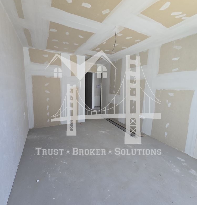 3-СТАЕН, кв. Витоша, 315 000 € , двор 142 м² - 0