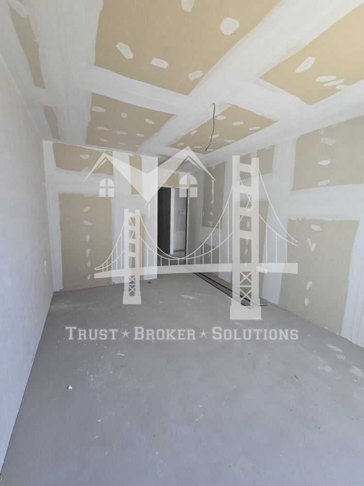 3-СТАЕН, кв. Витоша, 315 000 € , двор 142 м² - 0
