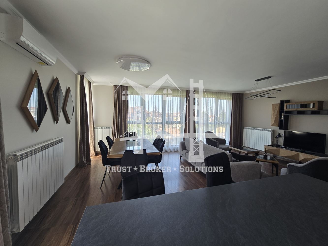 Отдава под наем 4-СТАЕН, кв. Бъкстон, € 1 990 - 0