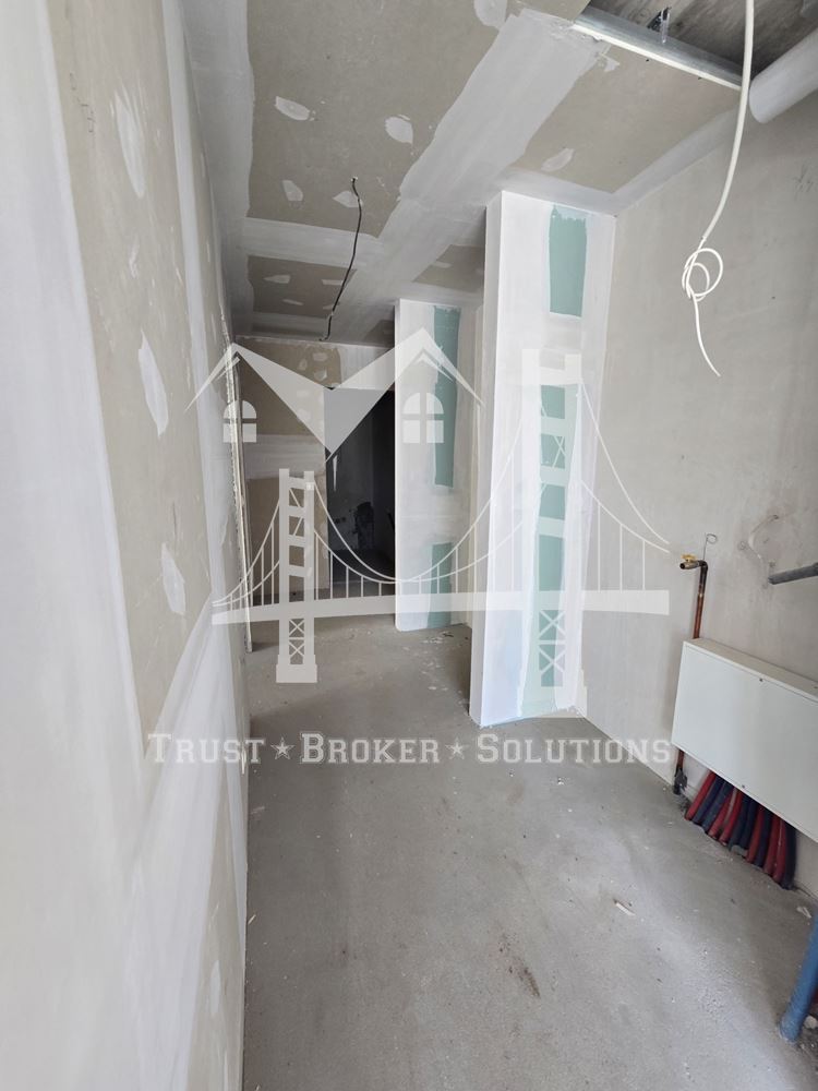 3-СТАЕН, кв. Витоша, 315 000 € , двор 142 м² - 0