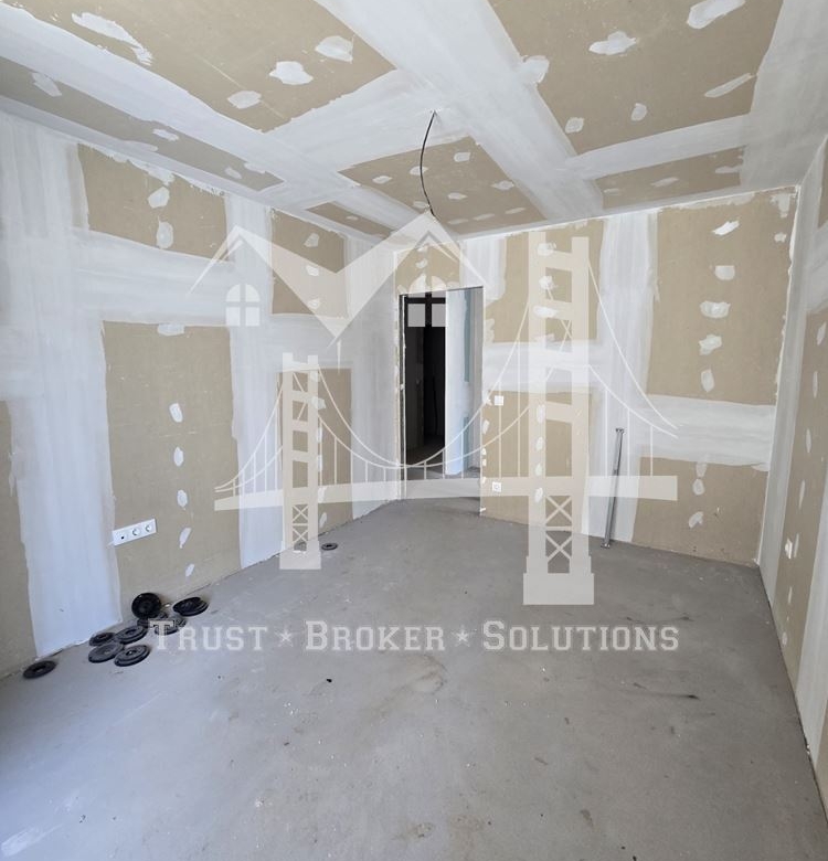 3-СТАЕН, кв. Витоша, 315 000 € , двор 142 м² - 0