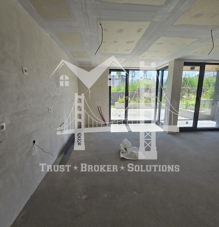 3-СТАЕН, кв. Витоша, 315 000 € , двор 142 м² - 0