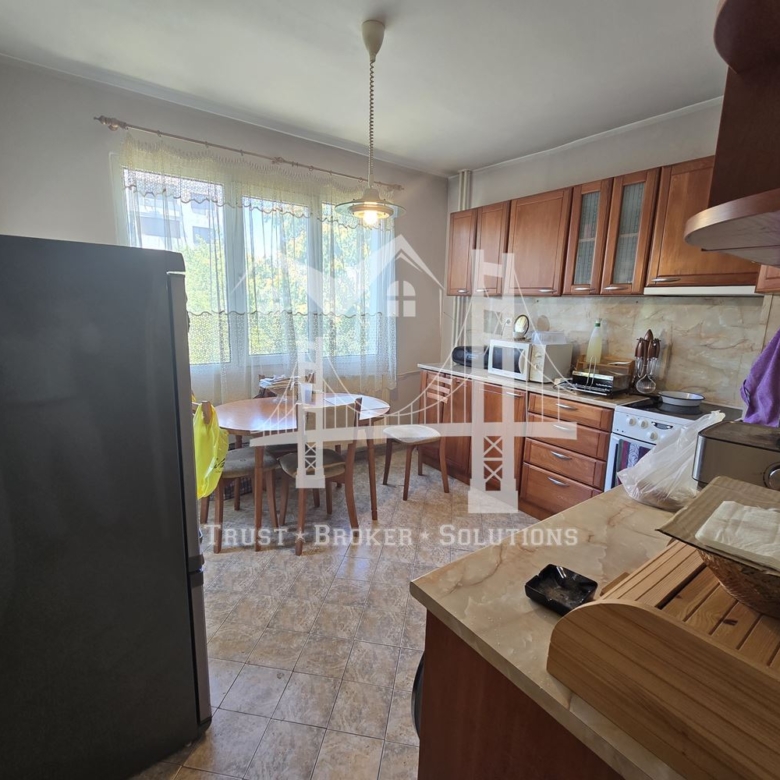 МНОГОСТАЕН, кв. Обеля 2, 252 300€ - 0