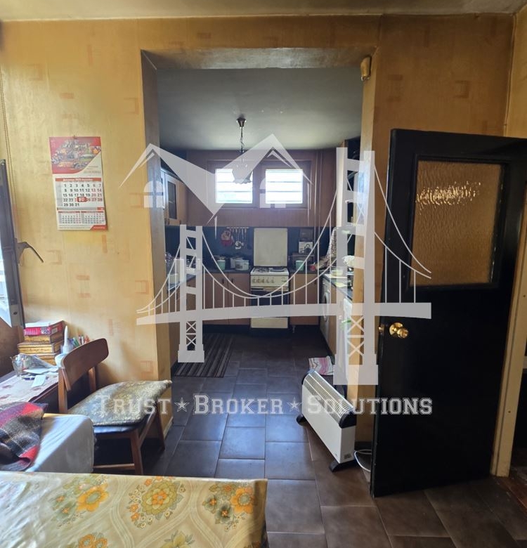 4-СТАЕН, кв. Бъкстон, 300 000€, гараж (42 000€) - 0