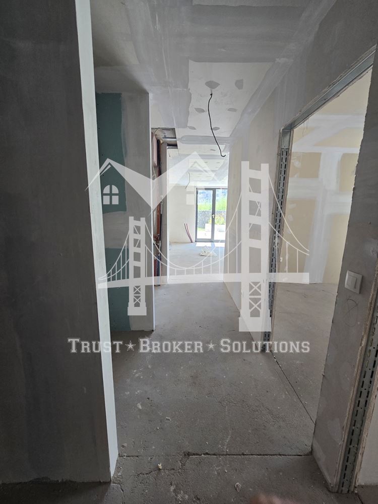 3-СТАЕН, кв. Витоша, 315 000 € , двор 142 м² - 0