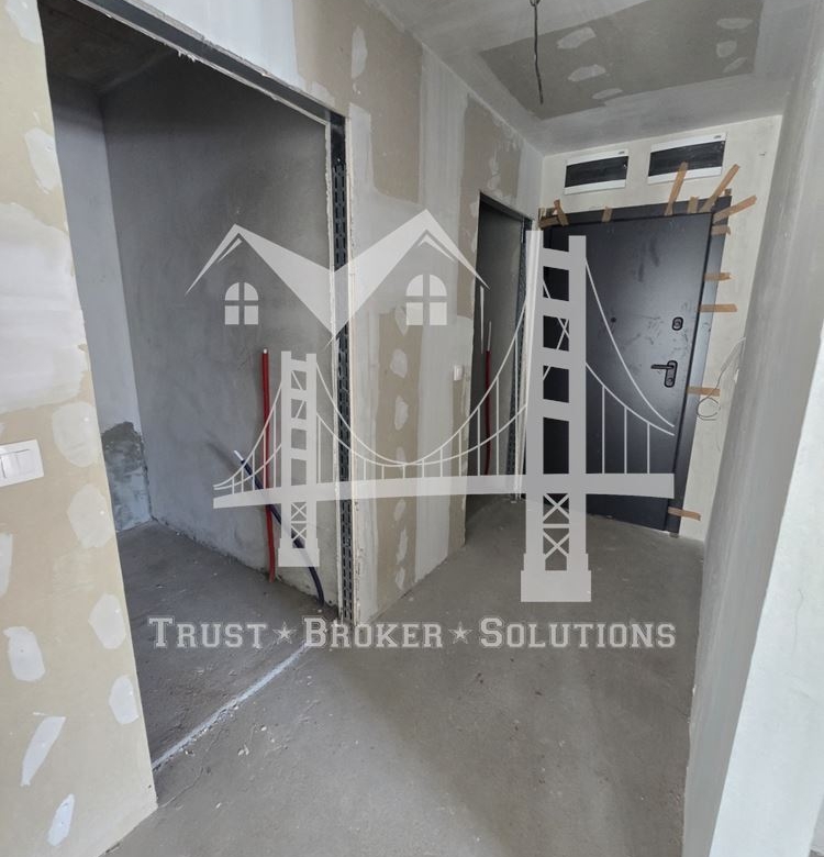 3-СТАЕН, кв. Витоша, 315 000 € , двор 142 м² - 0