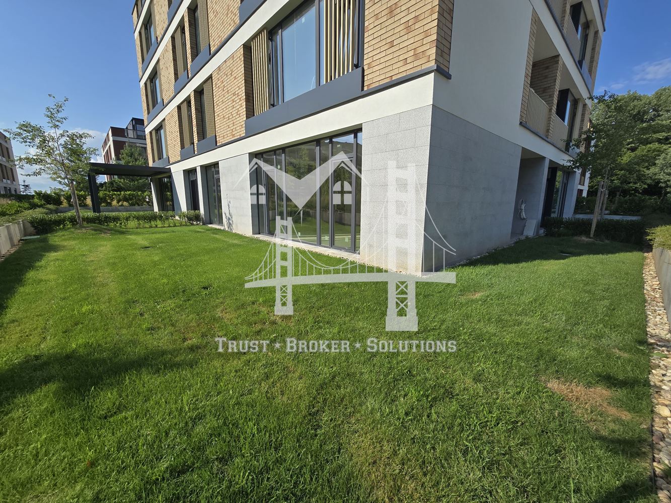 3-СТАЕН, кв. Бояна, 375 000€, с двор - 0