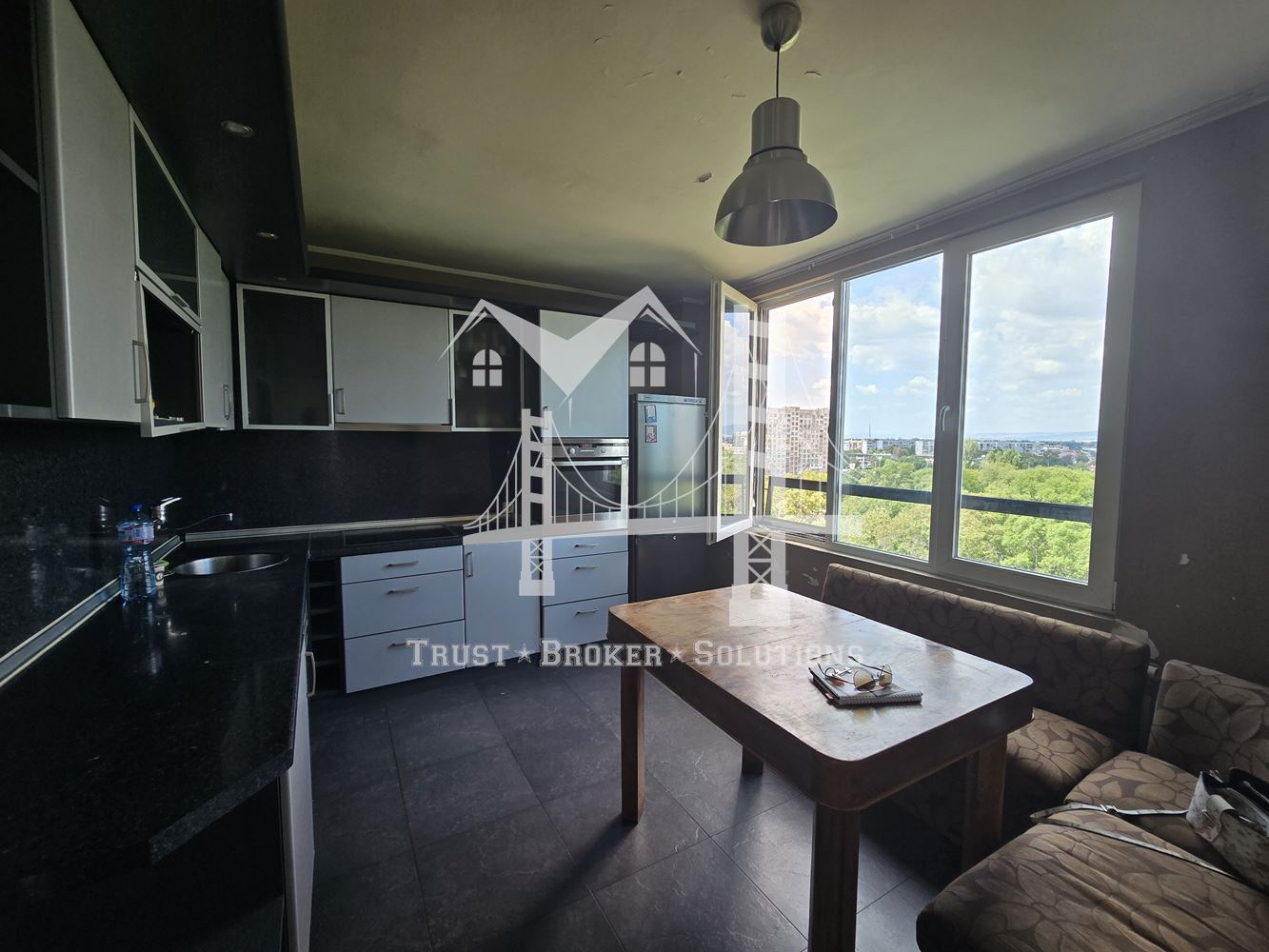 3-СТАЕН + кухня, кв. Сухата река, 236 900€ - 0