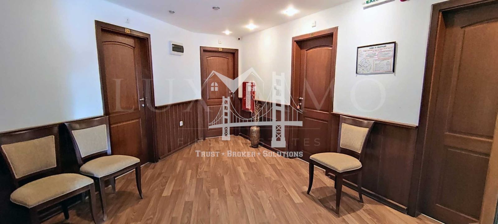 Хотел, 3 500 000€, гр. Червен бряг - 0